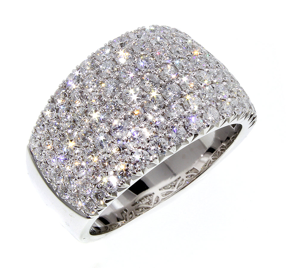14KT white gold band with 2.07ctw round diamonds, G/H-VS2/SI...