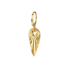 Load image into Gallery viewer, 14KT yellow gold pear drop earrings with fluted finish and 0...
