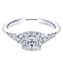 Load image into Gallery viewer, 14KT White Gold Engagement Ring
