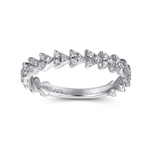 Load image into Gallery viewer, 14KT white gold band with 0.44ctw round diamonds, H/I-SI, se...
