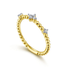 Load image into Gallery viewer, 14KT yellow gold diamond station Bujukan ring, 0.1ctw, H/I-S...
