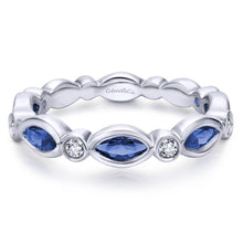 Load image into Gallery viewer, 14KT White Gold Band
