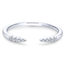 Load image into Gallery viewer, 14KT white gold open band with 0.05ctw round diamonds, H/I-S...
