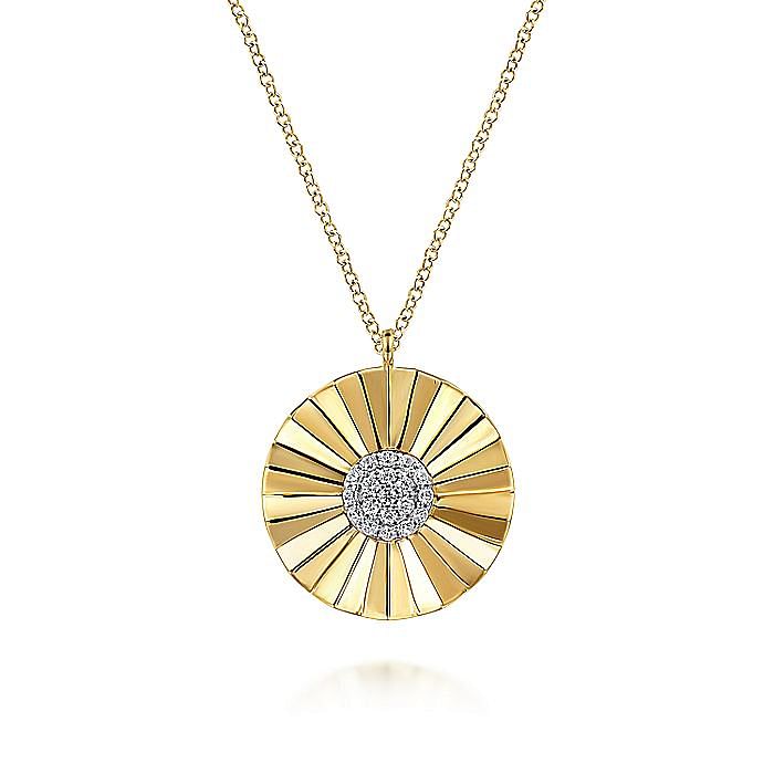 14KT yellow gold round diamond cut texture necklace, with 0....