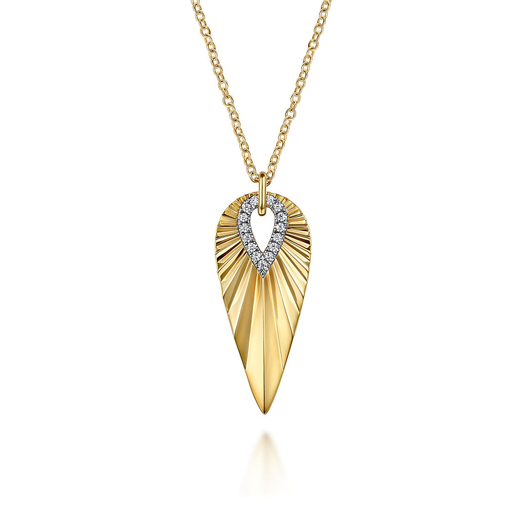 14KT yellow gold pear drop necklace with fluted pattern and ...