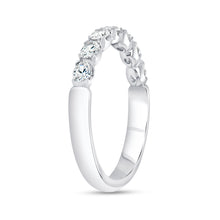 Load image into Gallery viewer, Platinum band with 0.56ctw oval diamonds, G/H-VS2/SI1 (7 qty...
