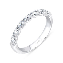 Load image into Gallery viewer, Platinum band with 0.56ctw oval diamonds, G/H-VS2/SI1 (7 qty...
