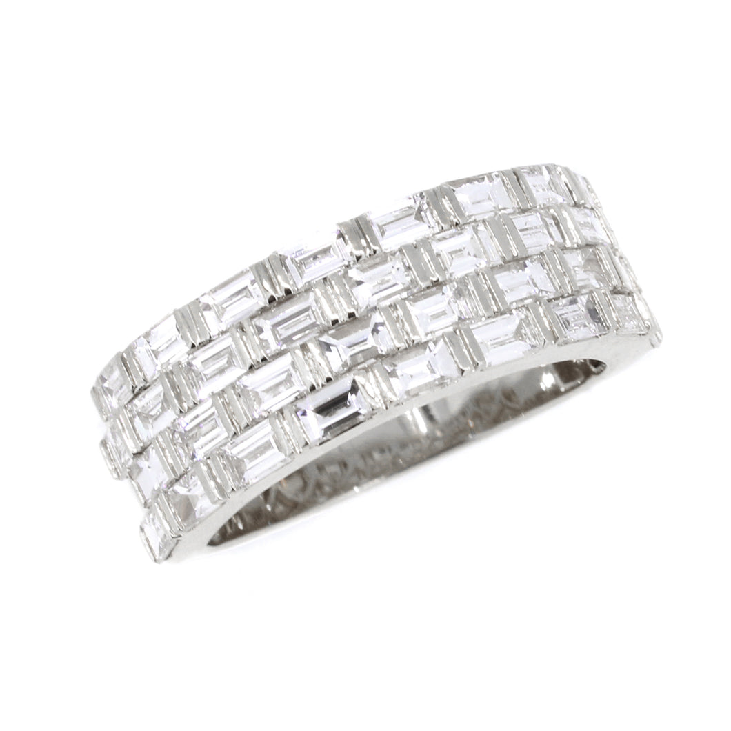 14KT white gold ring with 2.12ctw baguette diamonds, H-VS (3...