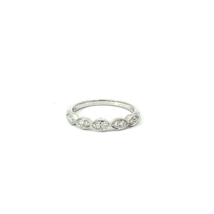 18KT White Gold Marquise Pattern Band with 0.25ctw diamonds,...